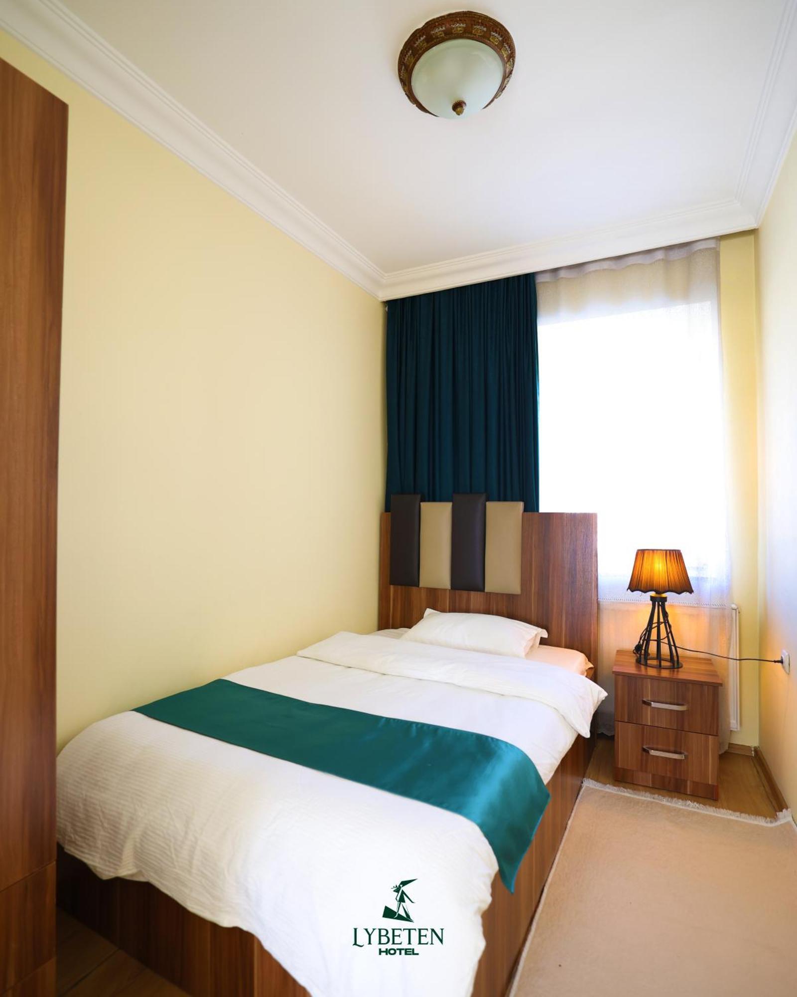 Hotel Lybeten Ferizaj Exterior photo